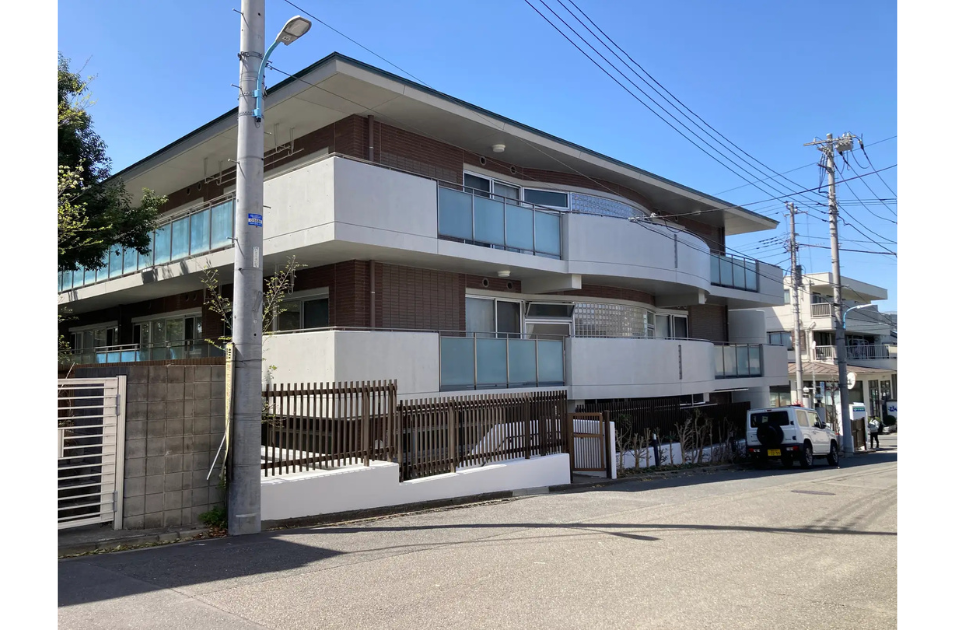 沓掛ホーム外観