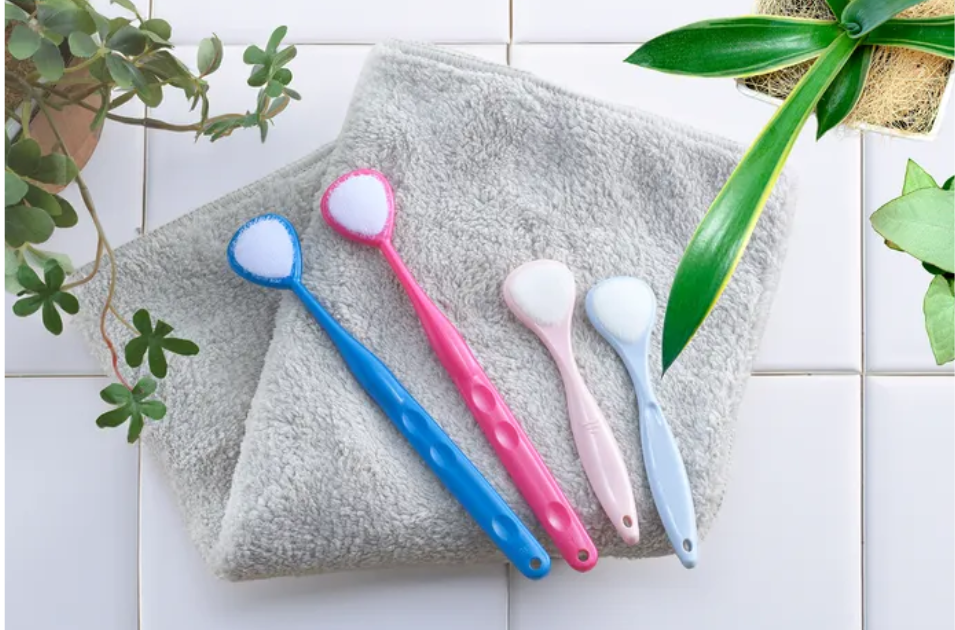 在宅介護において、“舌磨き”は半数が未実施という結果を表す画像