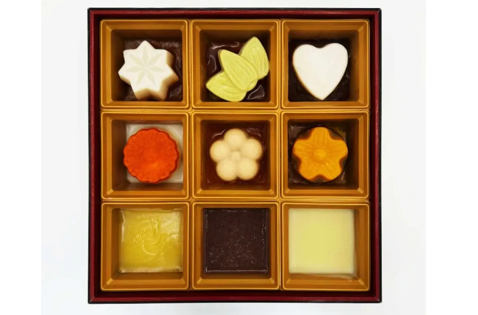 介護食に“お正月の華やぎ”をを表す画像