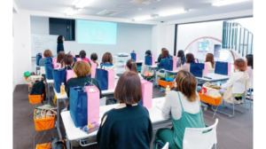 介護美容スクール志望者の56.8％が介護職未経験　異業種からの転身広がるを表す画像