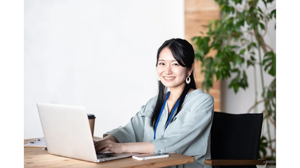 ケアマネも在宅勤務へ　ツクイがテレワーク制度導入、介護人材不足に新たな一手を表す画像