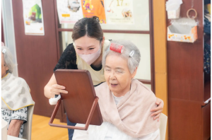 介護美容の業界基準づくりが始動へ|新協会がガイドラインと認定資格を発表予定を表す画像